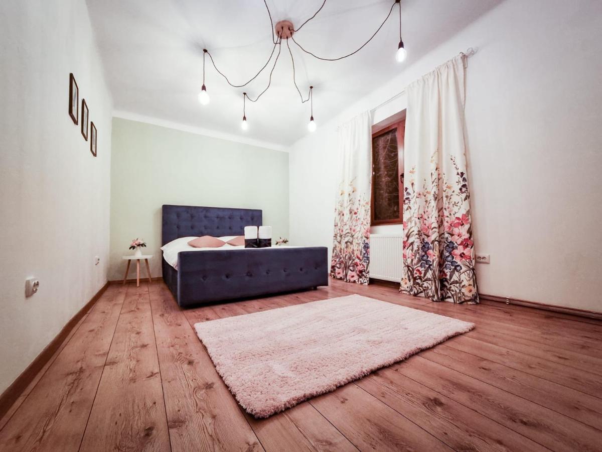 Home Central Apartment Braşov Eksteriør bilde